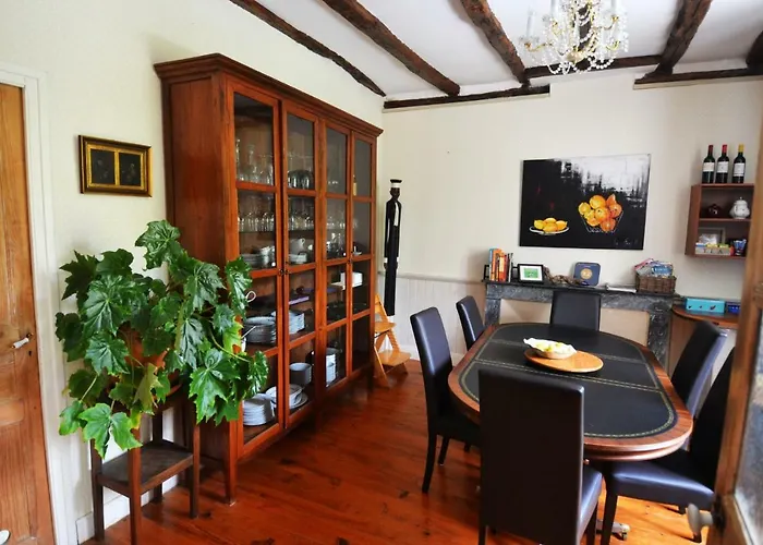 Le Manoir Bed & Breakfast 3*