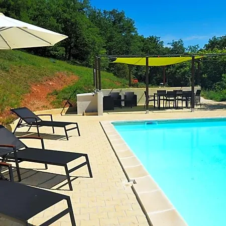 Le Manoir 3* סווילאק