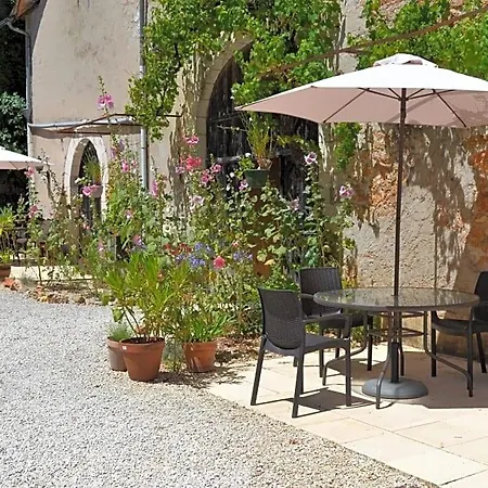 Le Manoir לינה וארוחת בוקר סווילאק